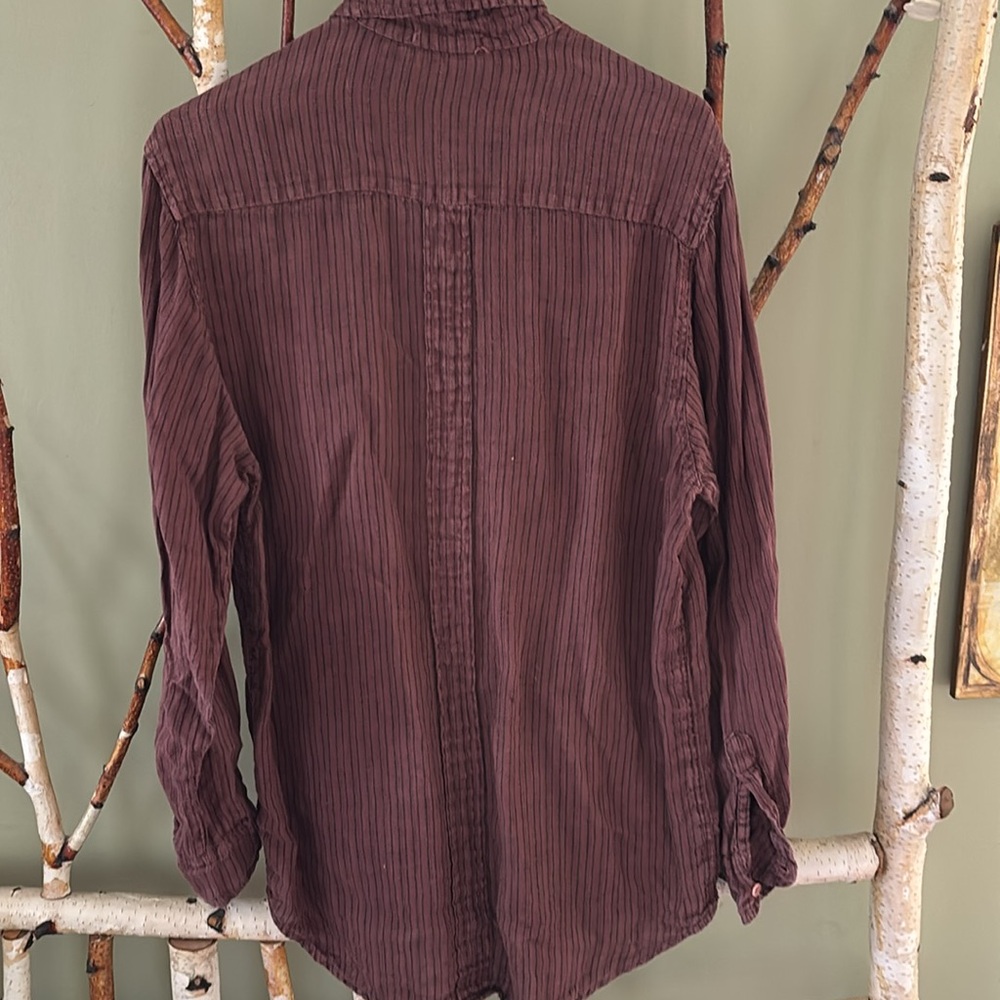 Free People CP shades linen men’s button down. - Picture 2 of 4